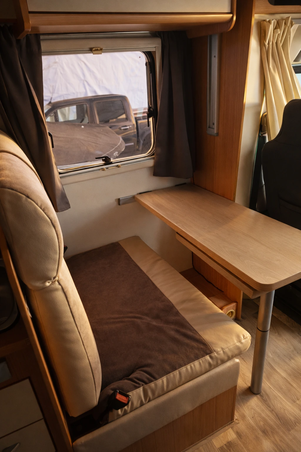 Wohnkomfort im Wohnmobil Karl-Friedrich II mit Sitzecke